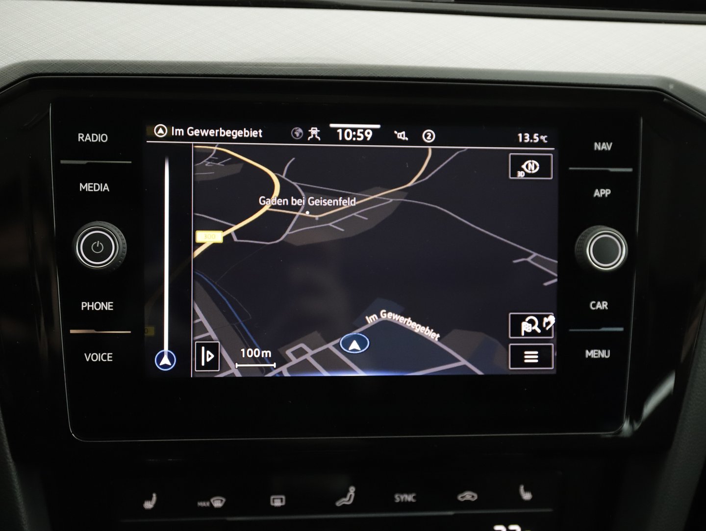 VW Passat Variant Business TDI | Bild 9 von 14