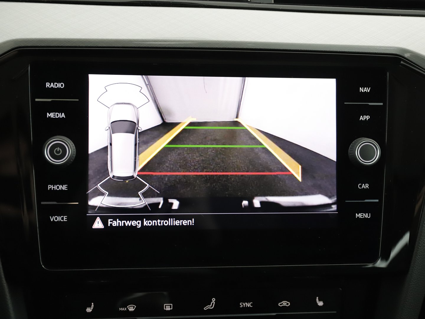 VW Passat Variant Business TDI | Bild 10 von 14