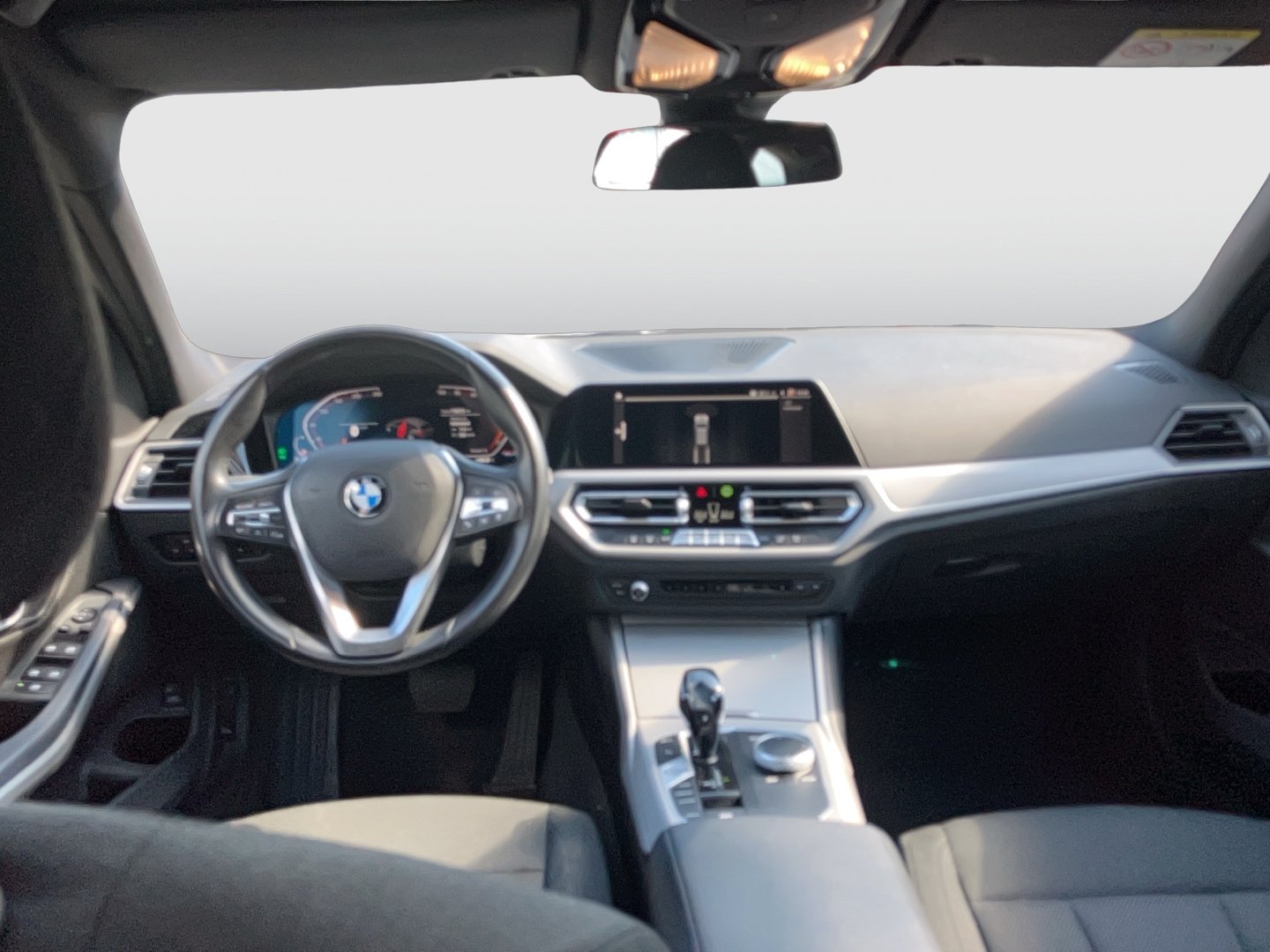 BMW 318d 48 V Touring Aut. | Bild 9 von 27