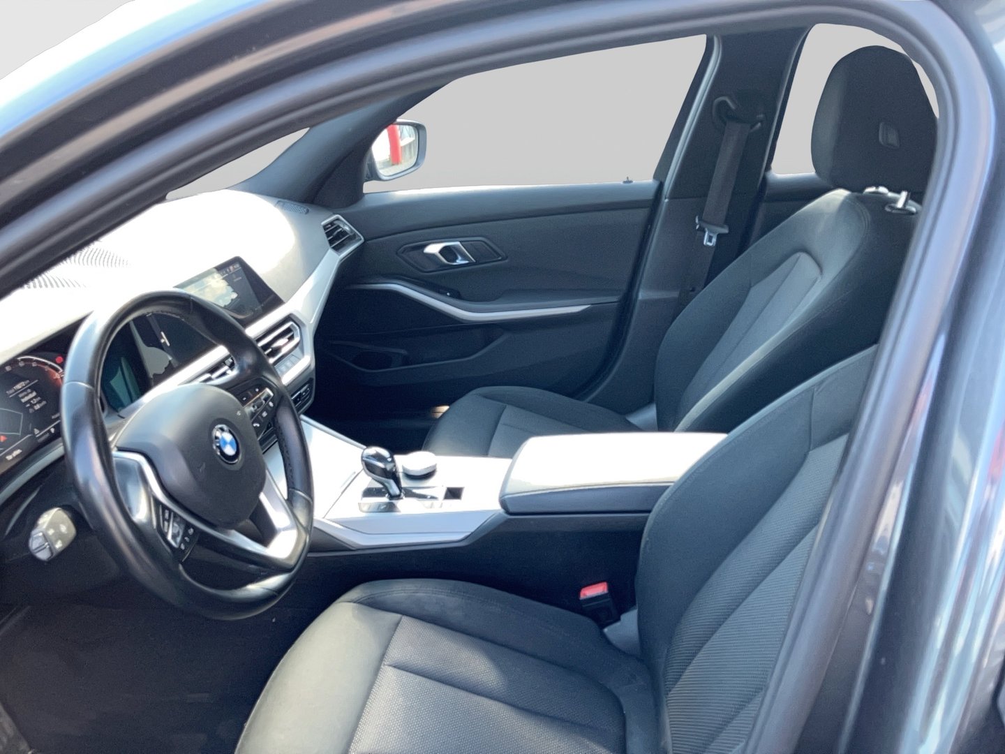 BMW 318d 48 V Touring Aut. | Bild 8 von 27