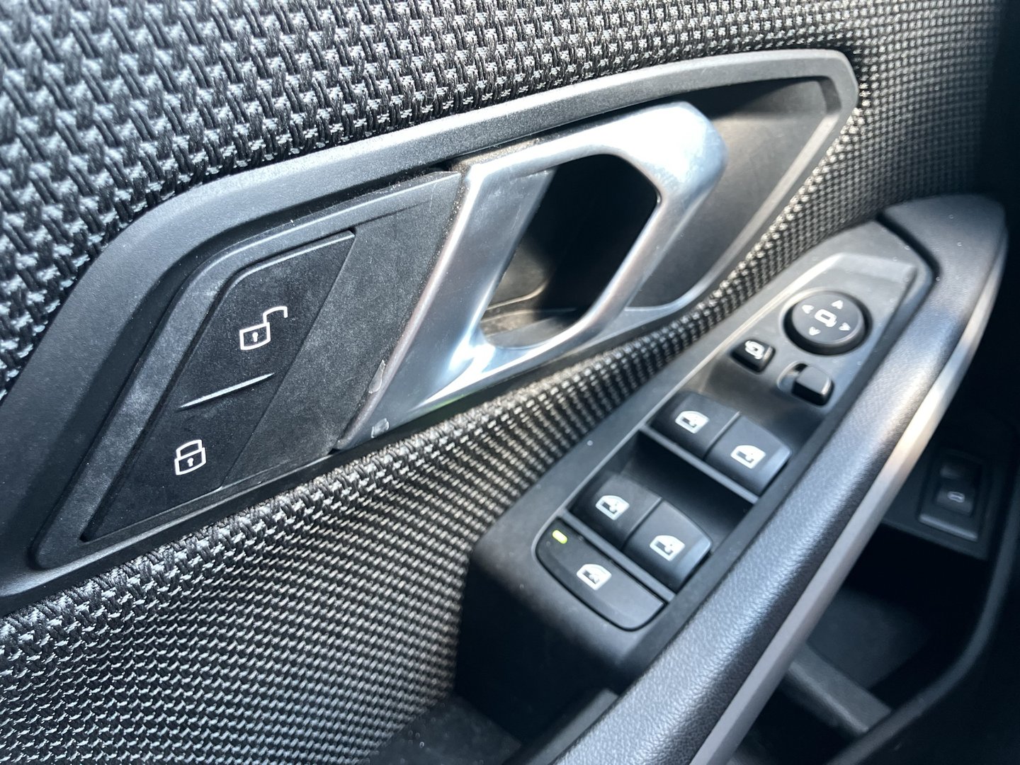 BMW 318d 48 V Touring Aut. | Bild 12 von 27