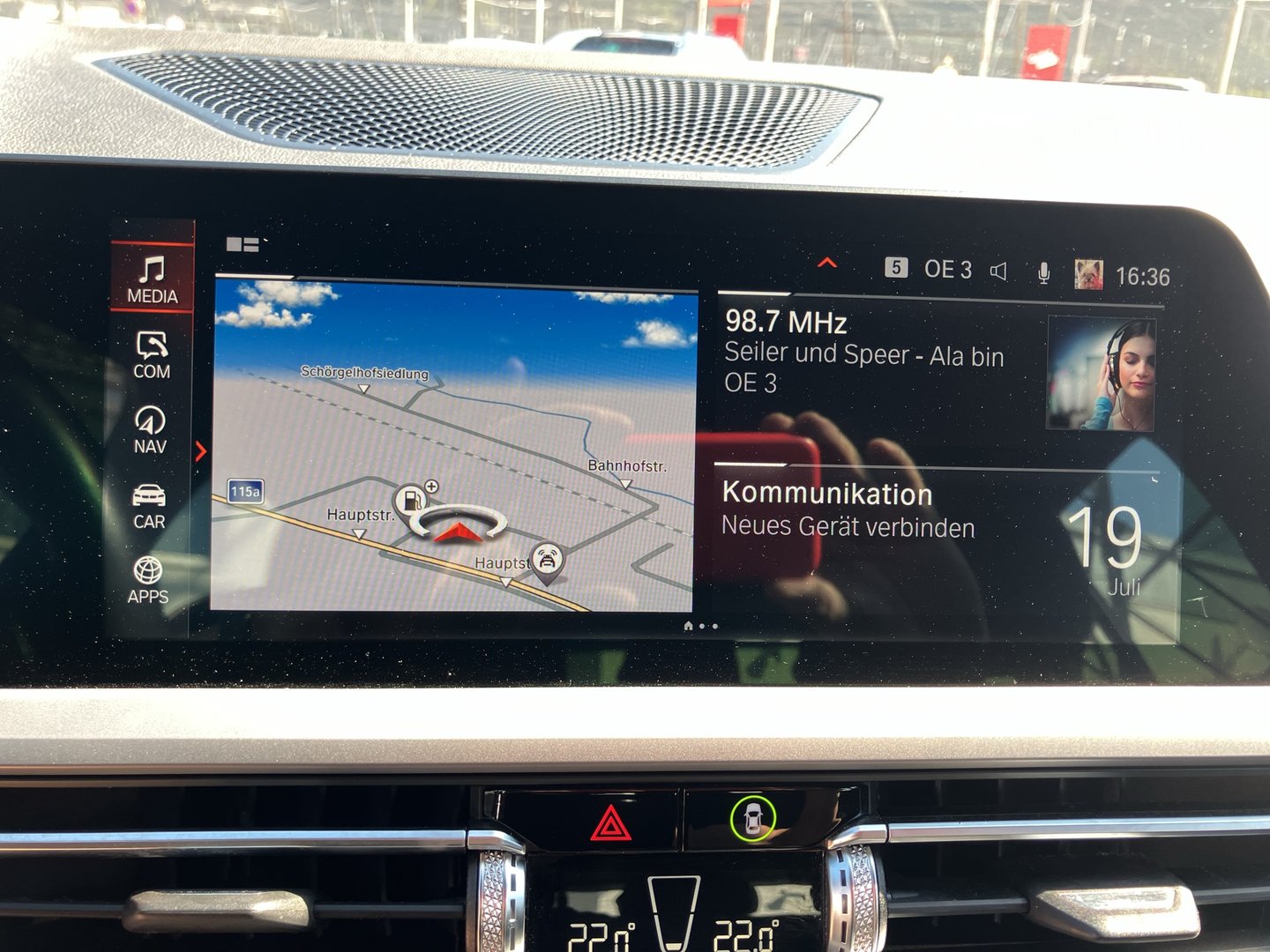 BMW 318d 48 V Touring Aut. | Bild 15 von 27