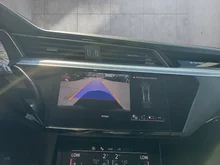 Audi Q8 55 e-tron quattro business in Magnetgrau