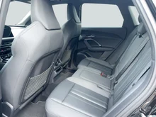 Audi Q5 SUV TDI quattro 150 kW in Mythosschwarz Metallic