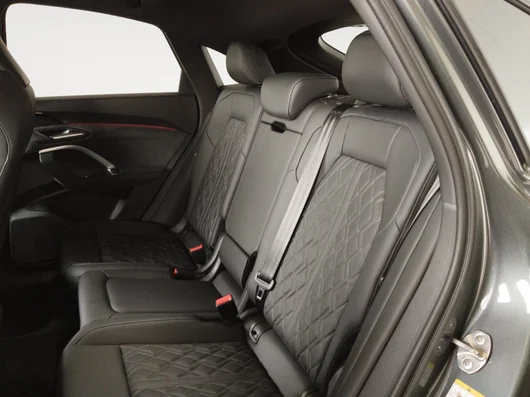 Bild eines Audi Q5 Sportback e-hybrid quattro 270 KW