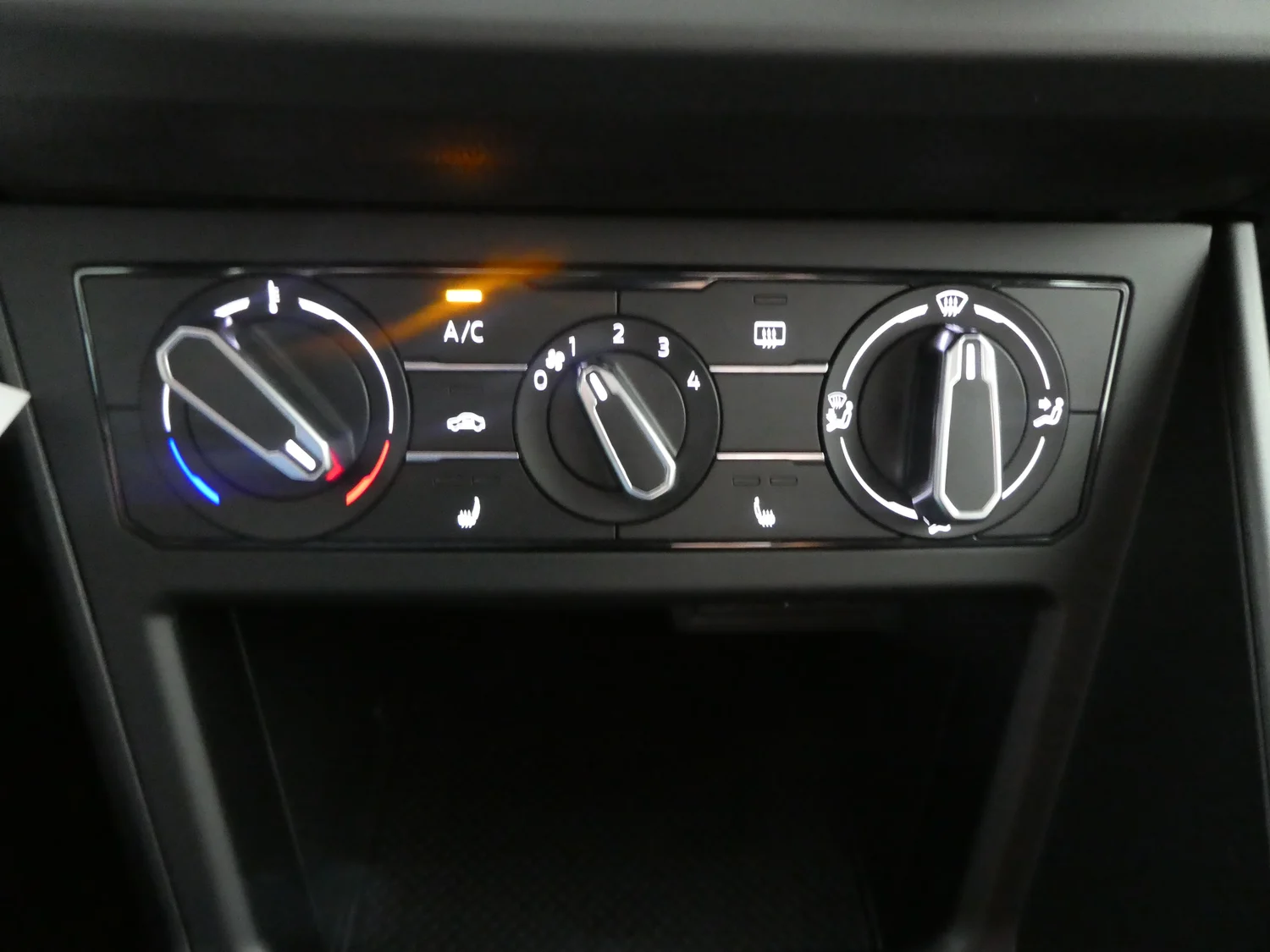 Bild eines VW Taigo 4Me TSI