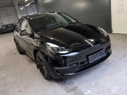 Tesla Model Y Long Range Dual AWD