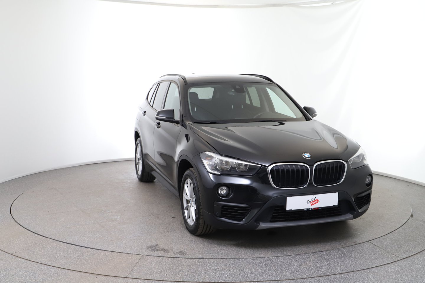 BMW X1 sDrive16d Sport Line | Bild 8 von 27