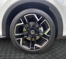 VW T-Roc R-Line eTSI DSG in Pure White Dach Black Uni
