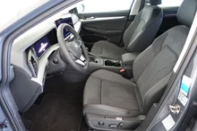 VW Golf Variant Business TDI in Delfingrau Metallic