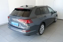VW Golf Variant Business TDI in Delfingrau Metallic