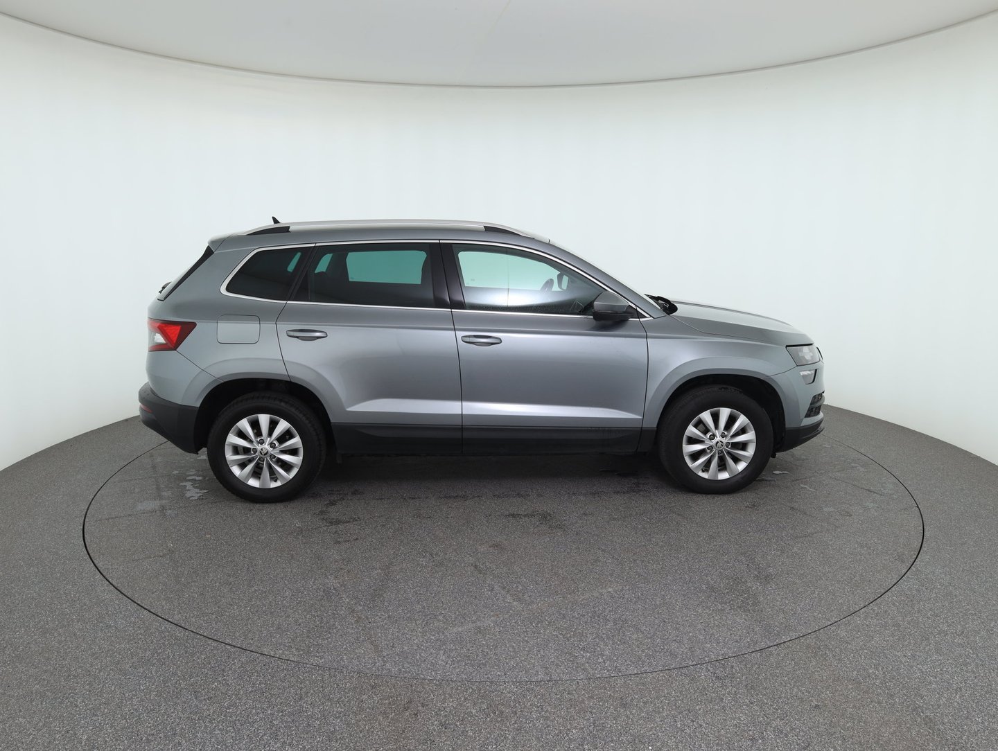 Škoda KAROQ Ambition SC TDI DSG | Bild 4 von 32