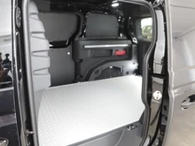 VW ID Buzz ID. Buzz Cargo Pro 4MOTION 250 kW in Grenadillschwarz