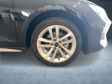 Audi A3 Sportback 30 TFSI in A2 Brillantschwarz