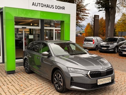 Škoda Octavia Combi Essence TSI mHEV DSG