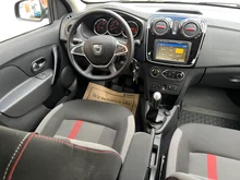 Dacia Sandero Stepway TCe 90 S&S in braun