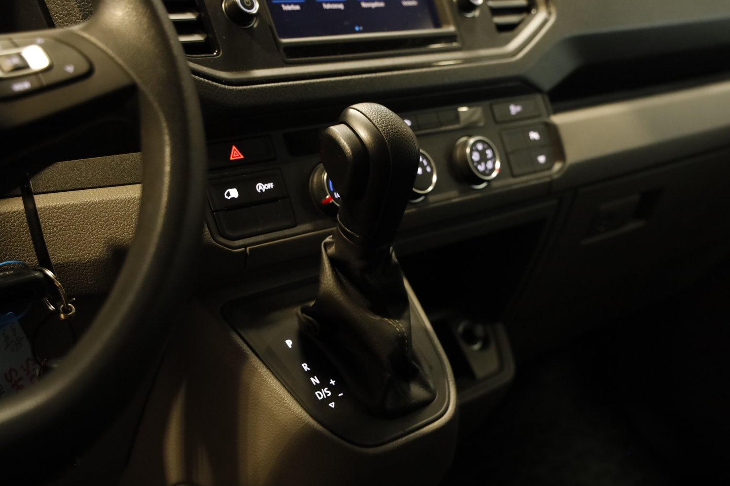 VW Crafter 30 Kastenwagen L3H2 TDI | Bild 18 von 24