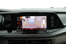 VW Multivan Edition eHybrid 180 kW 4MOTION in Monosilber Metallic/Dach Deepblack