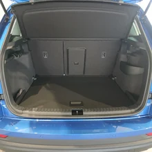 Škoda Karoq Selection TSI in Race-Blau Metallic