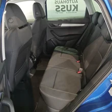 Škoda Karoq Selection TSI in Race-Blau Metallic