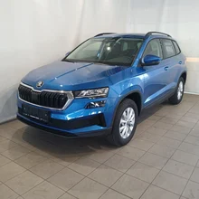 Škoda Karoq Selection TSI in Race-Blau Metallic