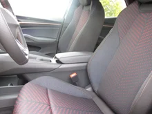 CUPRA Raval PLUS 37 kWh 99 kW/135 PS in Magnet-Grau Metallic