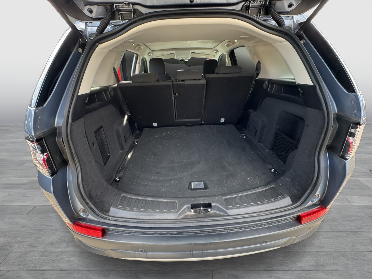 Land Rover Discovery Sport D165 4WD Aut. | Bild 24 von 26