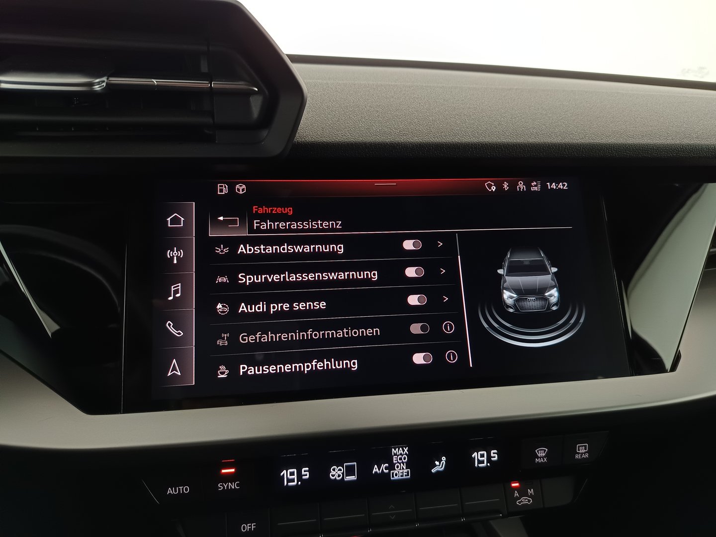 Audi A3 Sportback 30 TFSI | Bild 23 von 36