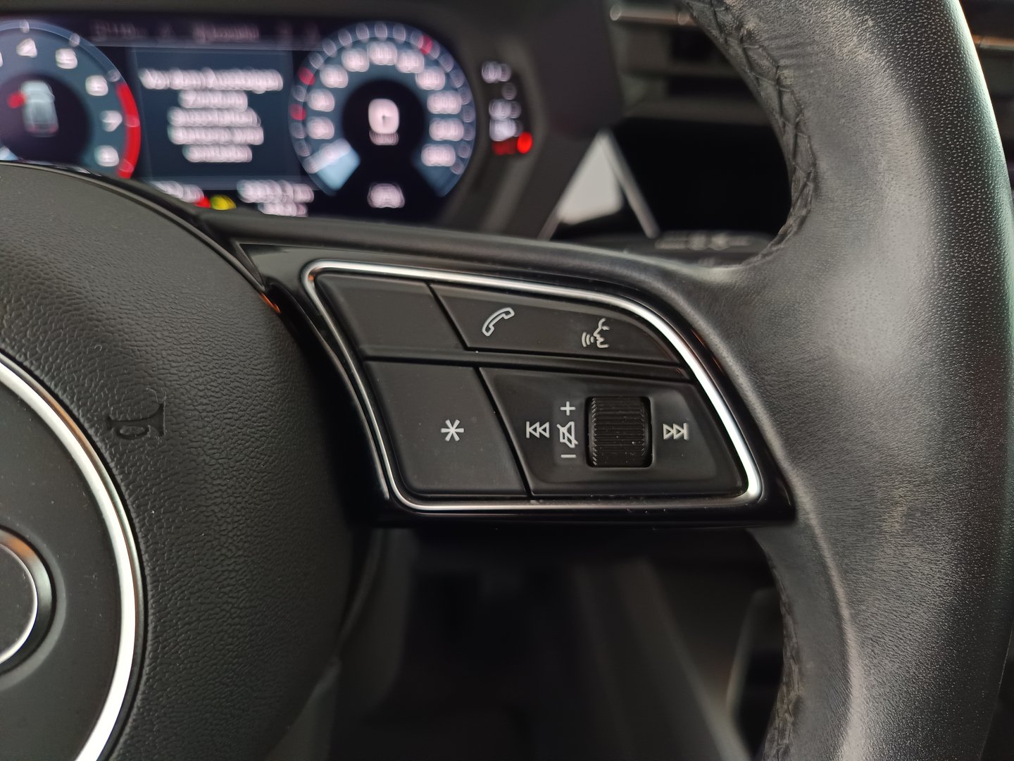 Audi A3 Sportback 30 TFSI | Bild 17 von 36