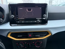 SEAT Arona Reference Edition 1.0 TSI in Candy-Weiß