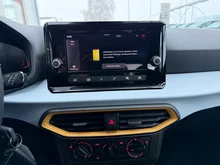 SEAT Arona Reference Edition 1.0 TSI in Candy-Weiß