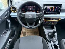SEAT Arona Reference Edition 1.0 TSI in Candy-Weiß