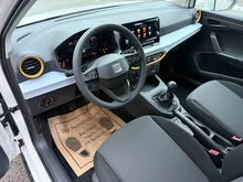 SEAT Arona Reference Edition 1.0 TSI in Candy-Weiß