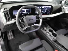 Audi Q4 e-tron performance in Kieselgrau