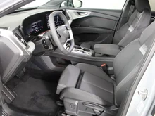 Audi Q4 e-tron performance in Kieselgrau