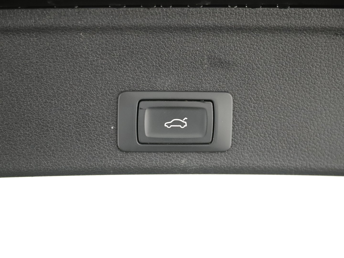 Audi A4 Avant 35 TDI S line | Bild 11 von 13