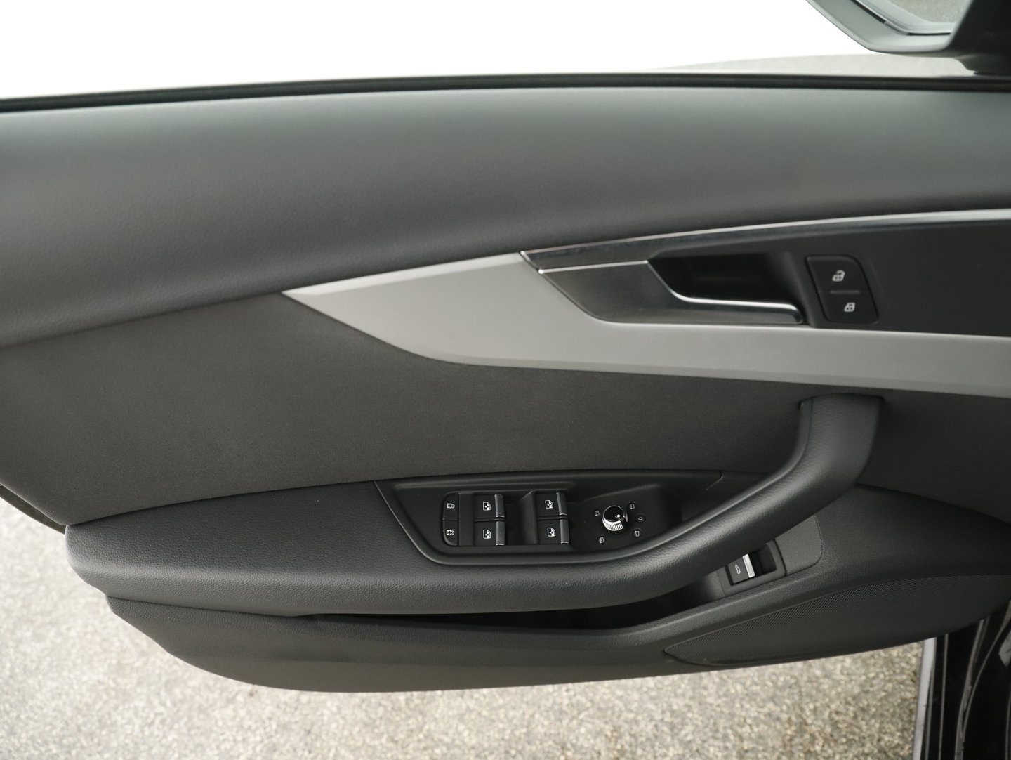 Audi A4 Avant 35 TDI S line | Bild 4 von 13