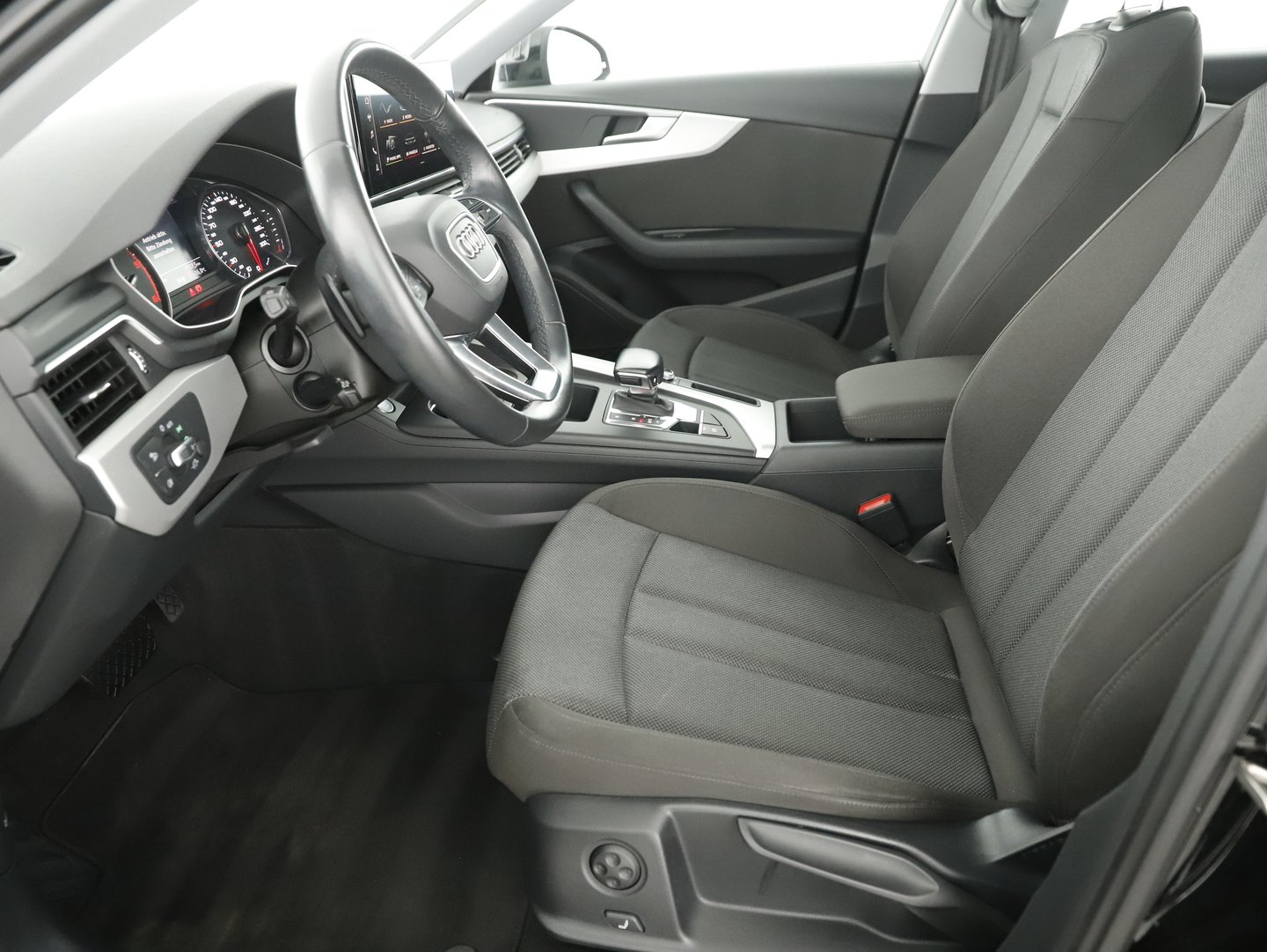 Audi A4 Avant 35 TDI S line | Bild 3 von 13