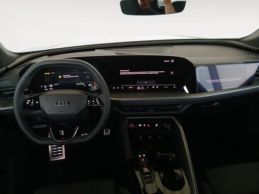 Bild eines Audi Q5 e-hybrid quattro 220 KW