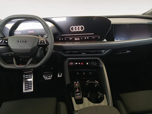 Bild eines Audi Q5 e-hybrid quattro 220 KW