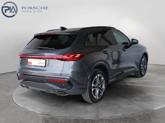 Bild eines Audi Q5 e-hybrid quattro 220 KW