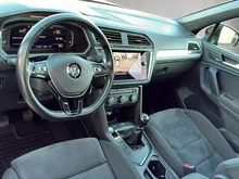 VW Tiguan Sky TSI ACT OPF in Deep Black Perleffekt