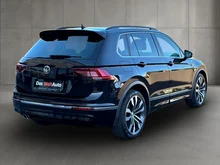 VW Tiguan Sky TSI ACT OPF in Deep Black Perleffekt