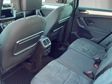 VW Tiguan Sky TSI ACT OPF in Deep Black Perleffekt