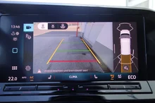 VW Caddy Dark Label eHybrid 110 kW in Deepblack Perleffekt