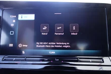 VW Caddy Dark Label eHybrid 110 kW in Deepblack Perleffekt