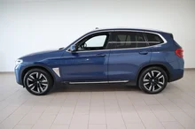 BMW iX3 73,8kWh Inspiring in mittelblau - normal