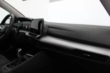 VW Golf Variant 4Me TSI in Anemonenblau Metallic