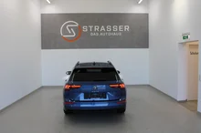 VW Golf Variant 4Me TSI in Anemonenblau Metallic