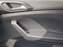 VW T-Cross Life TSI DSG in Reflexsilber Metallic